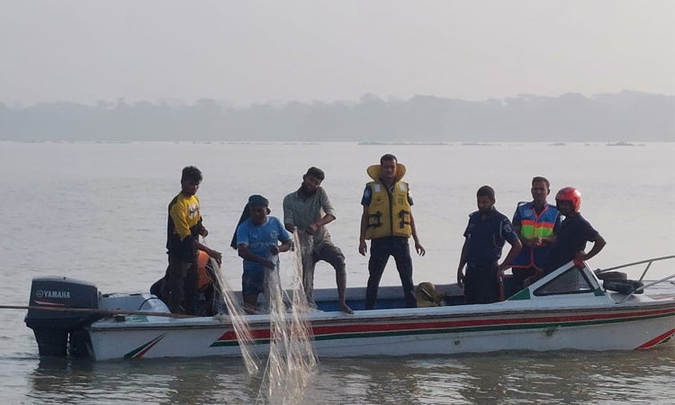 328 arrested, 3.96 crore meters fishing nets seized in mother Hilsha protection drive in 5-day