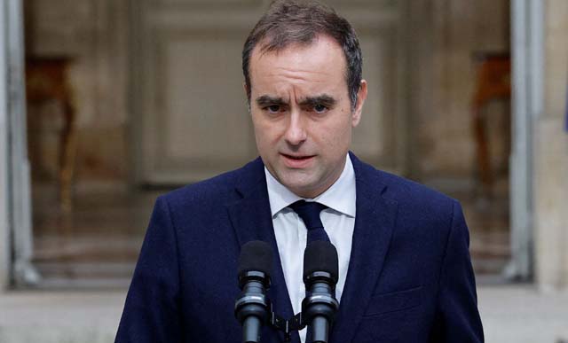 French PM races to form government before budget deadline