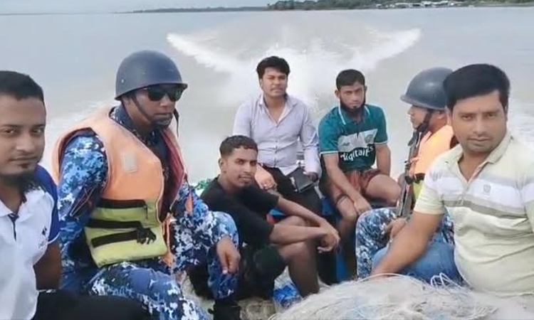 50,000 metres illegal fishing nets, fish seized in Patuakhali
