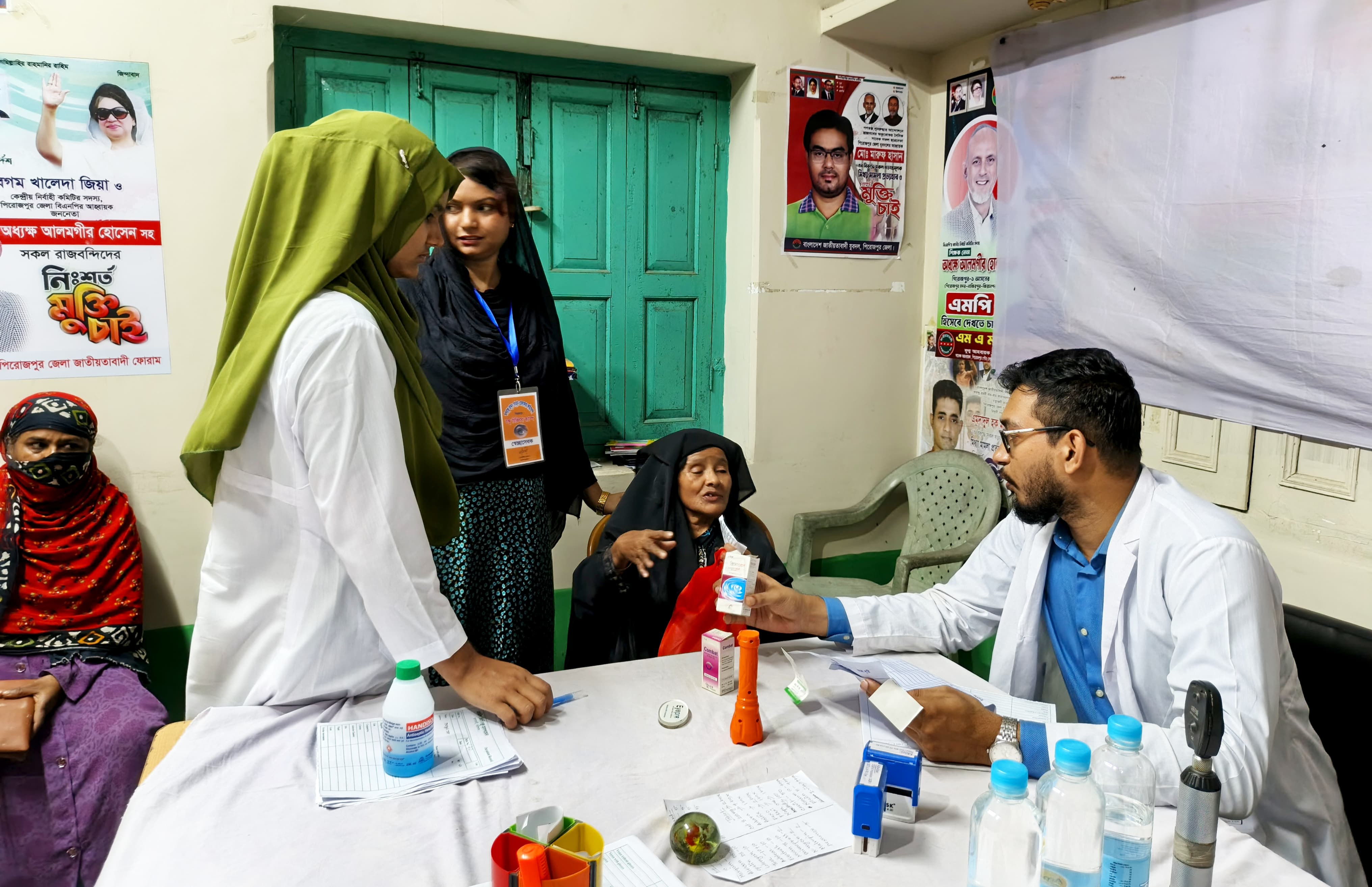 Over 200 poor eye patients treated in Pirojpur