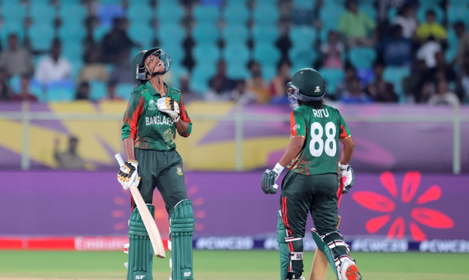 Shorna, Supta power Tigresses to 232-6 against SA