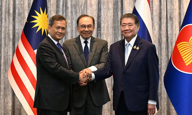 Trump to attend signing of Thailand-Cambodia 'peace deal': Malaysia FM
