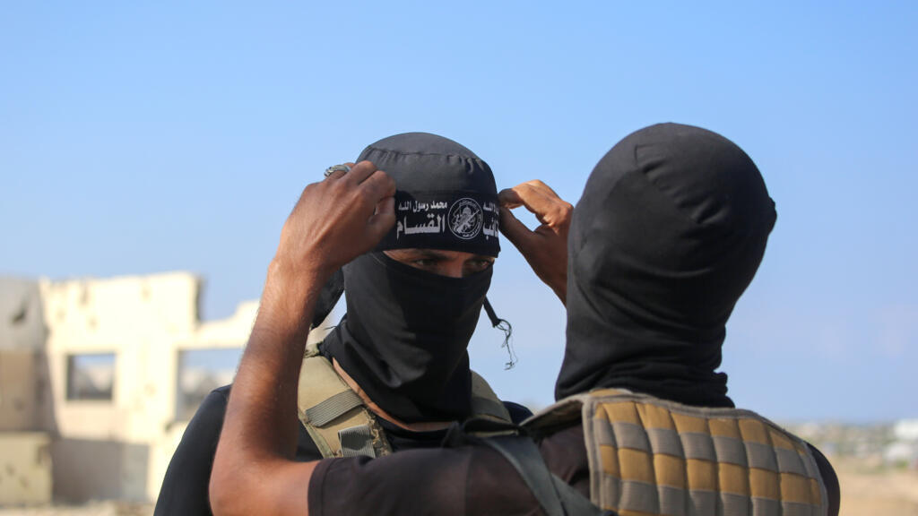 Hamas forces back on Gaza streets as truce holds