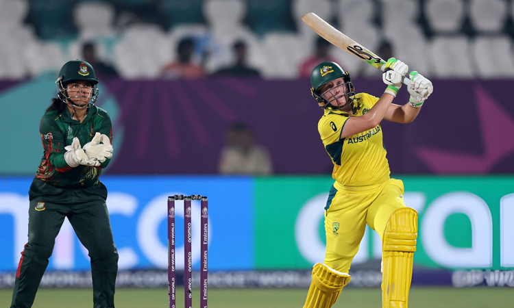 Tigresses taste crushing 10-wicket defeat to Australia