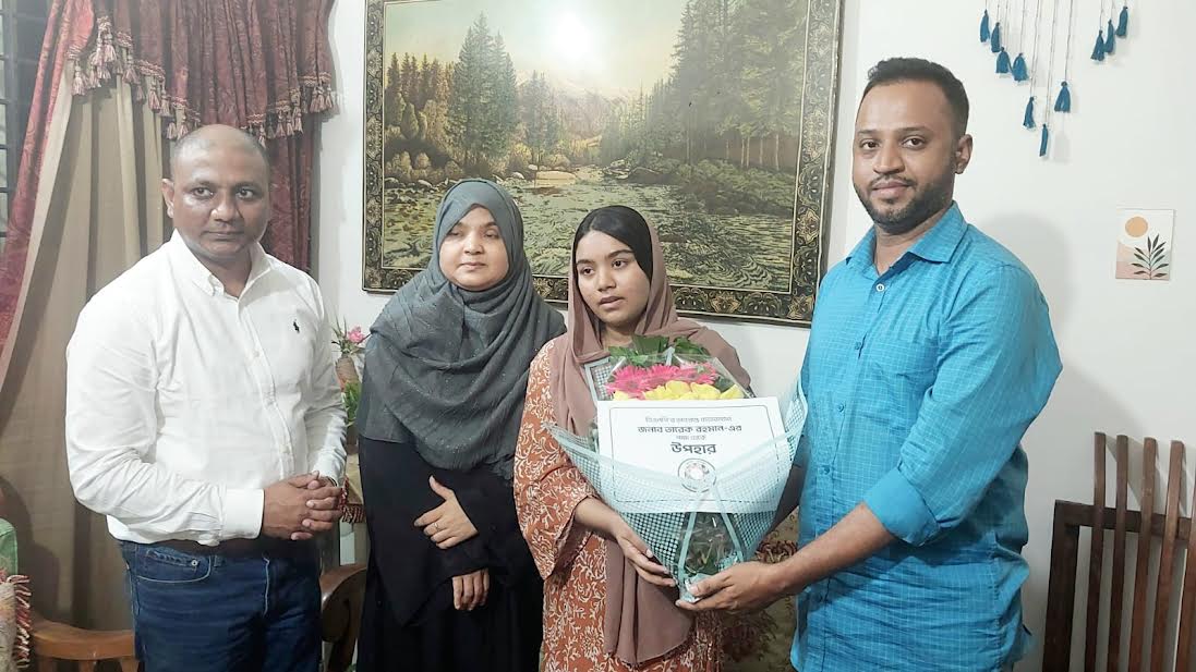 Tarique Rahman greets Nabila on her HSC success