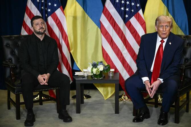 Trump to meet Zelensky after announcing Putin summit