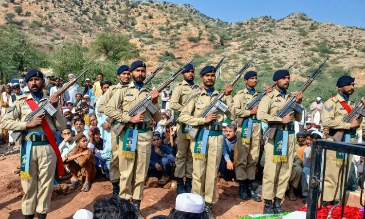 Pakistan, Afghanistan agree to 'immediate ceasefire' in Qatar talks