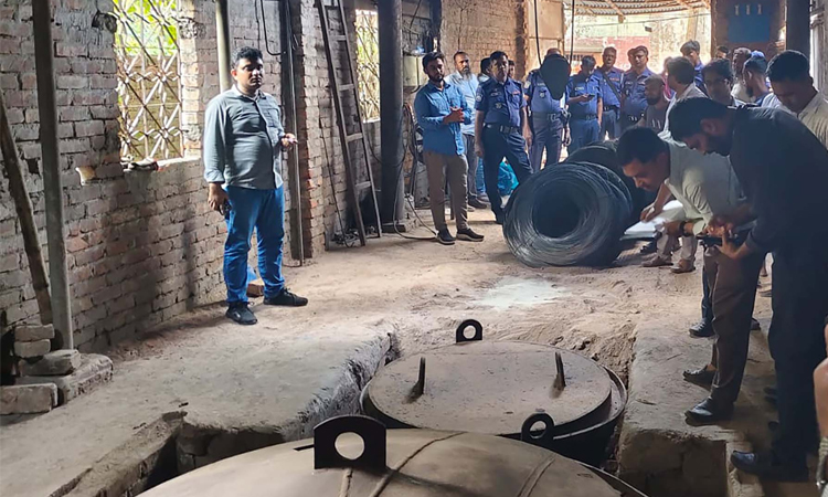 Illegal gas connections removed in Keraniganj