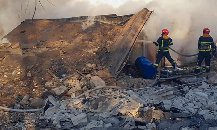 Russian strikes kill six, cut power across Ukraine