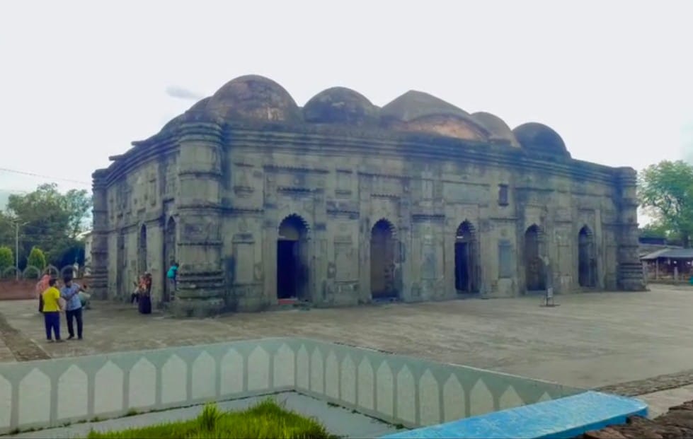 Sonamasjid: A 500-year-old masterpiece still enchanting visitors