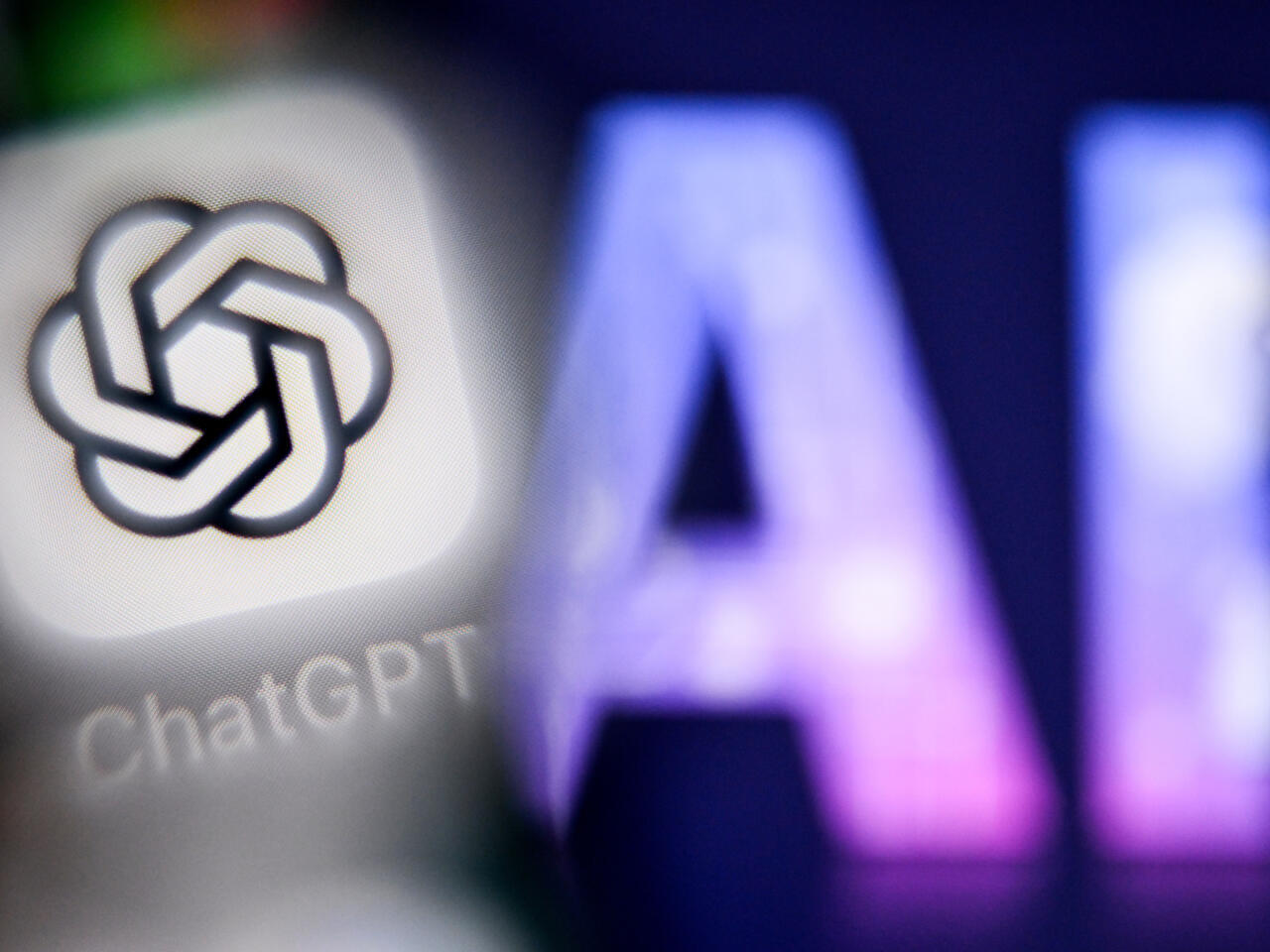 Online search a battleground for AI titans