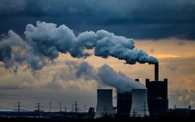 EU leaders lay out conditions for emissions target deal