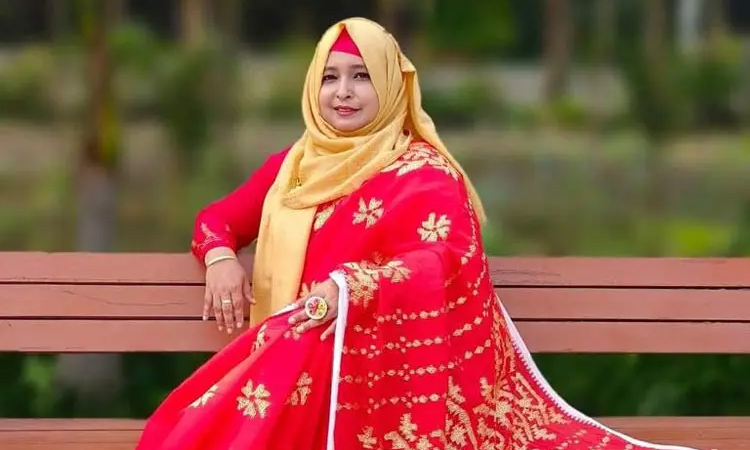Tradition meets trend:  law graduate Tania revives Jashore’s Heritage with “Alia’s Collection” 