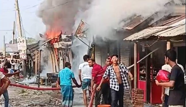 Nine shops gutted in Lakshmipur fire 