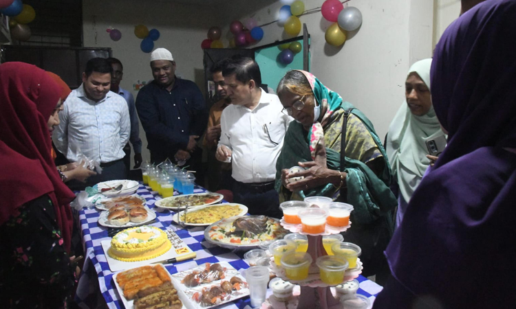 Be entrepreneurs after taking trainings: Mamtaz to grassroots women 