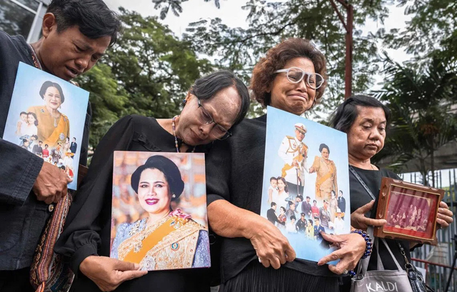 Year-long funeral starts for Thailand's former queen Sirikit