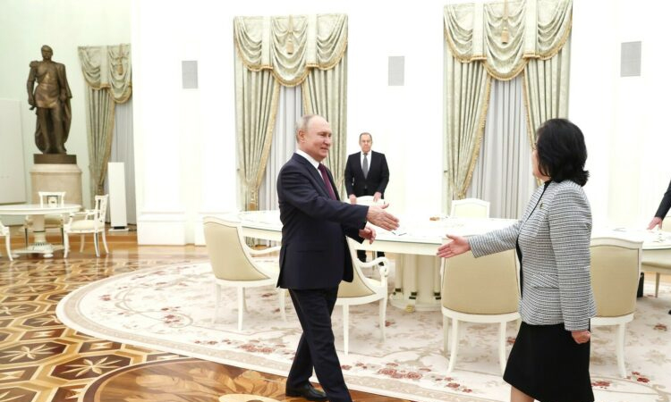 Putin due to meet N.Korean foreign minister in Moscow