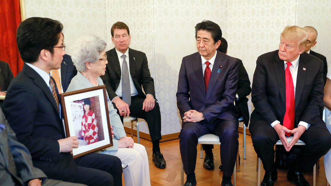 Trump meets families of Japanese abducted by N. Korea