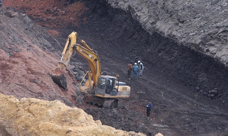 DR Congo launches probe into black-market mining