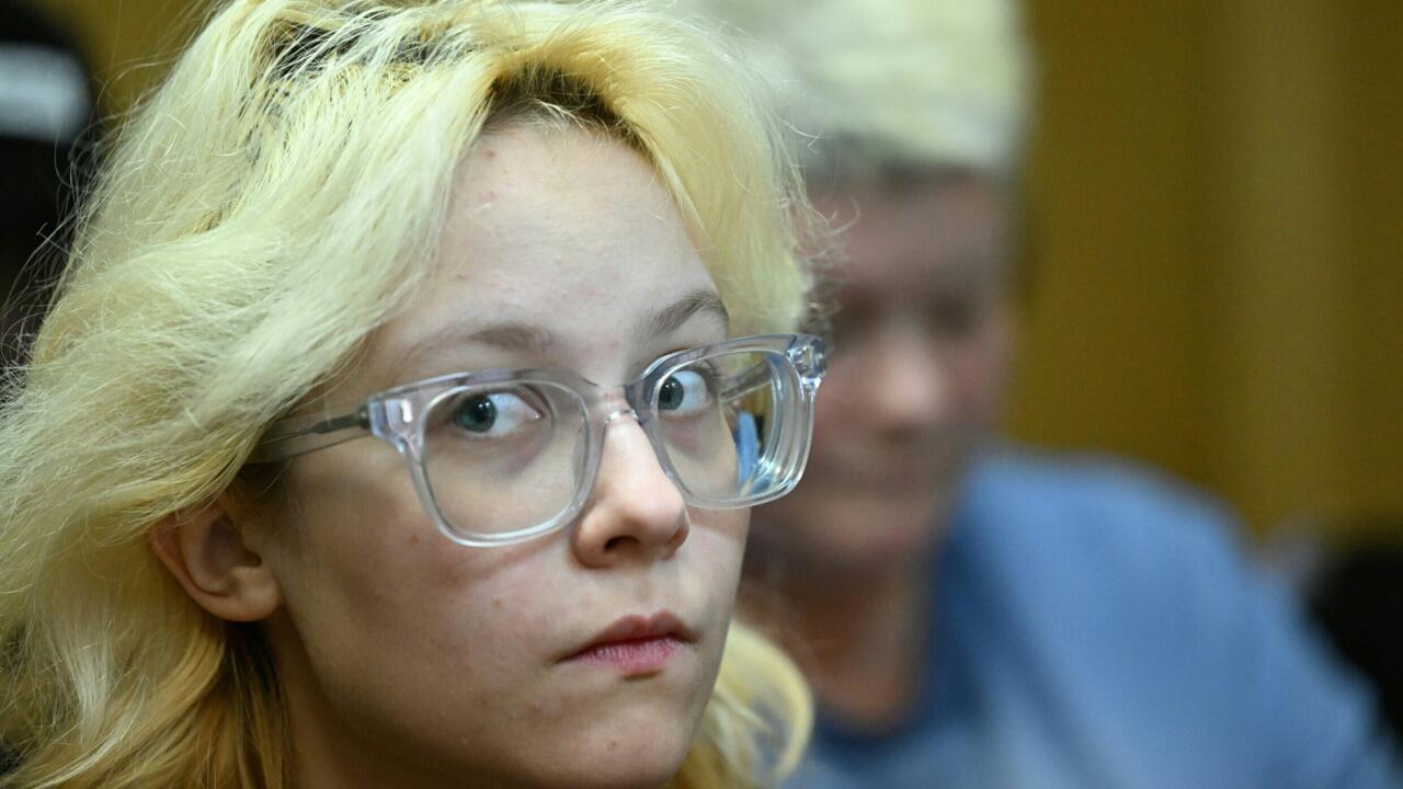 Russia sends teen who performed anti-war songs back to jail