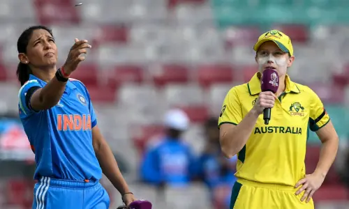 Healy returns as Australia bat against India in World Cup semis