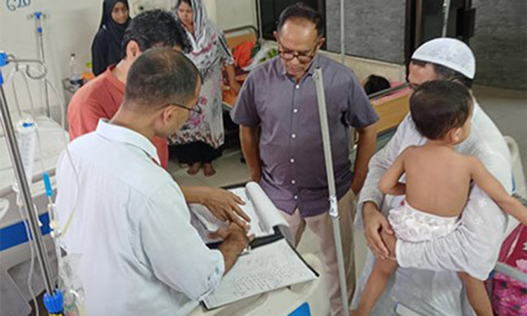 Health secy makes surprise visit to Kuwait-Bangladesh hospital