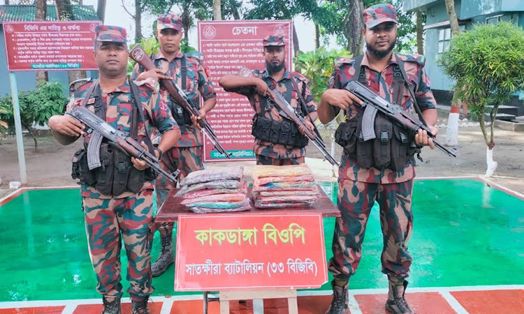 BGB seizes Indian goods worth over Tk 7 lakh from Satkhira border