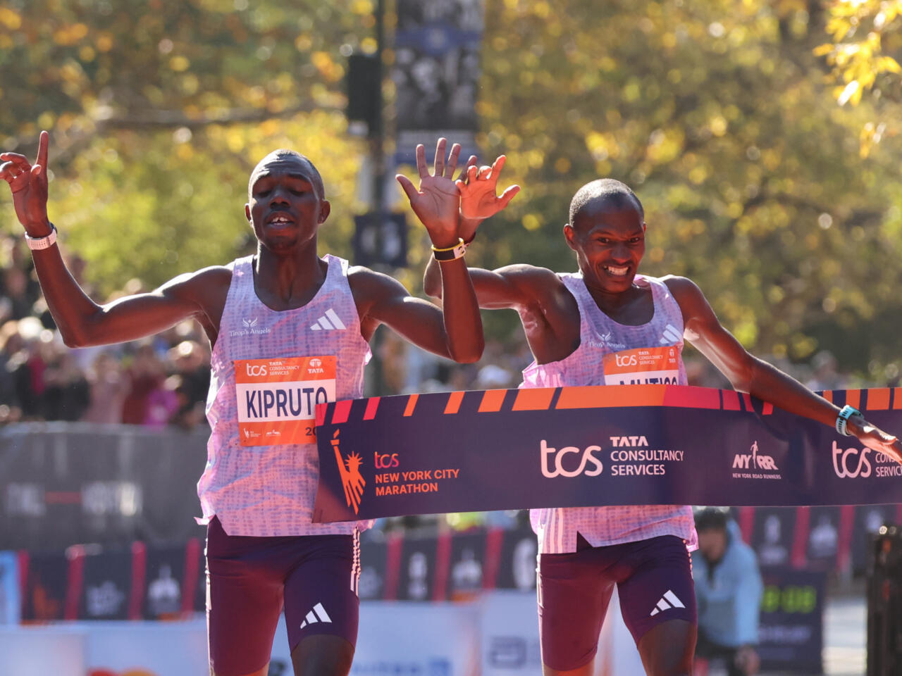 Kipruto, Obiri seal Kenyan double at New York Marathon