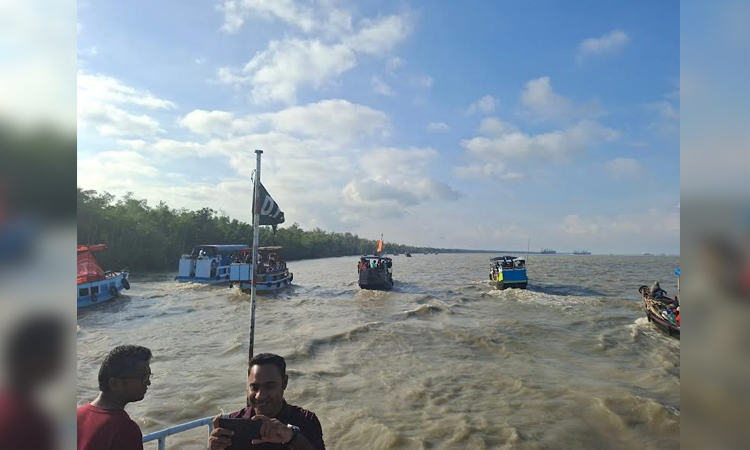 Pilgrims gather as Ras Mela begins at Dublar Char