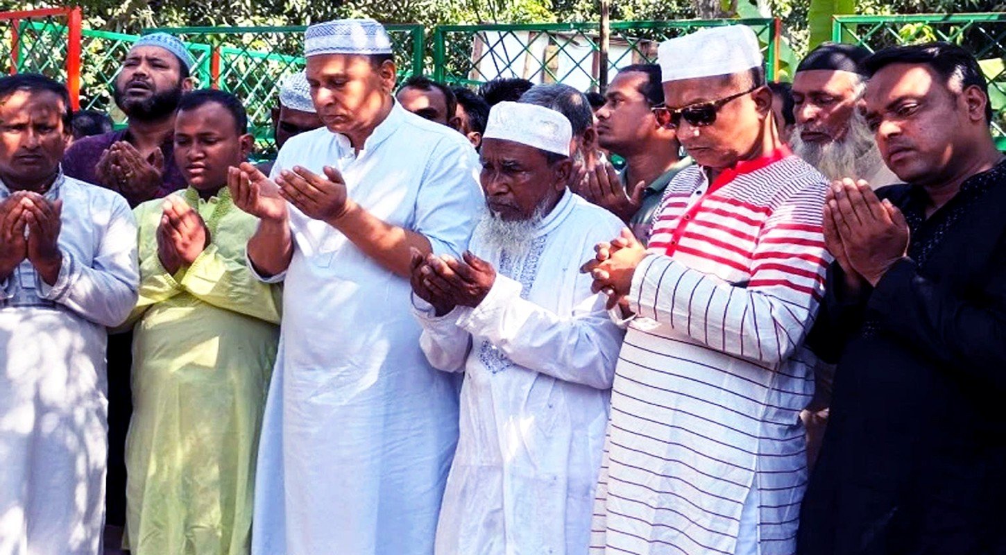 BNP's Saiful begins election campaign by visiting Abu Sayeed's grave 