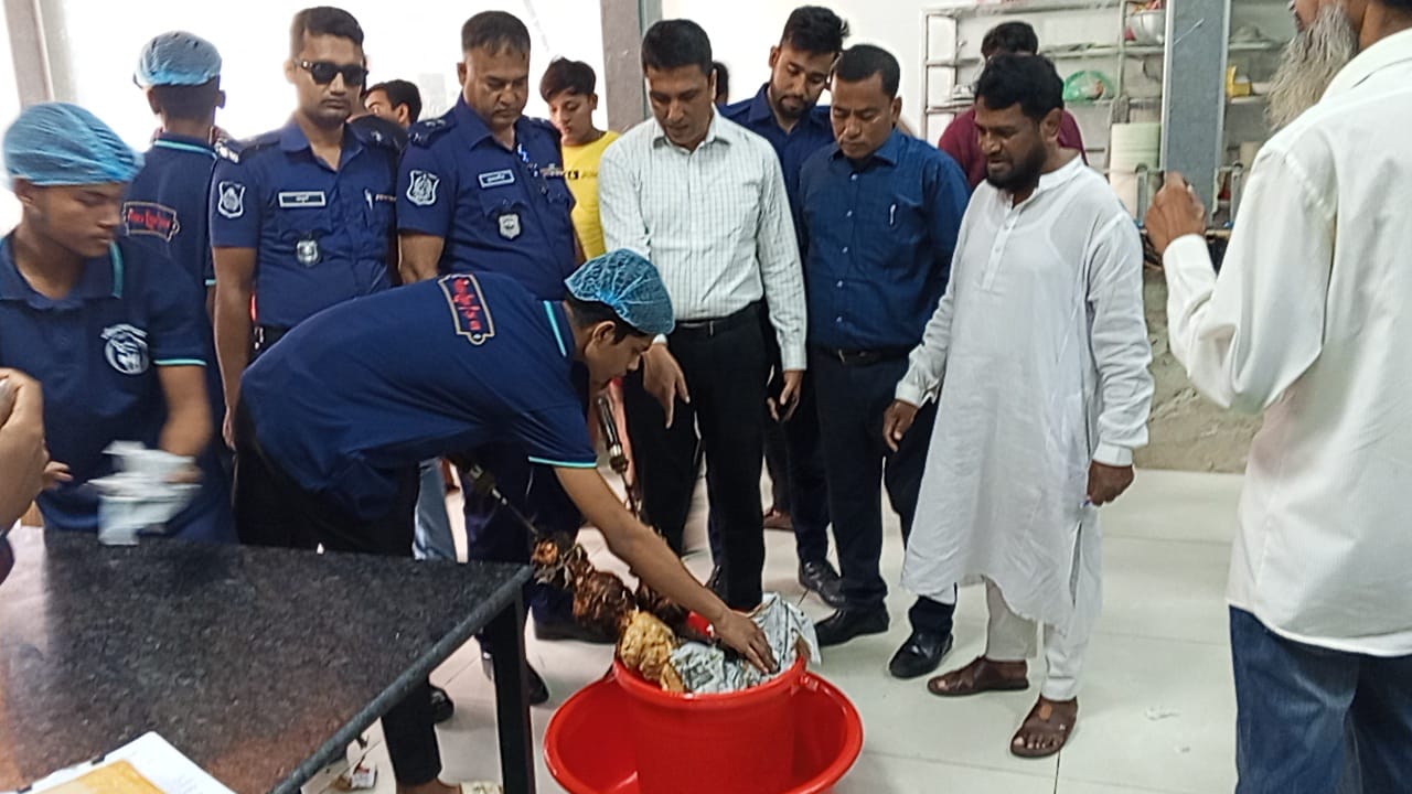 Restaurant fined Tk one lakh for selling stale food 