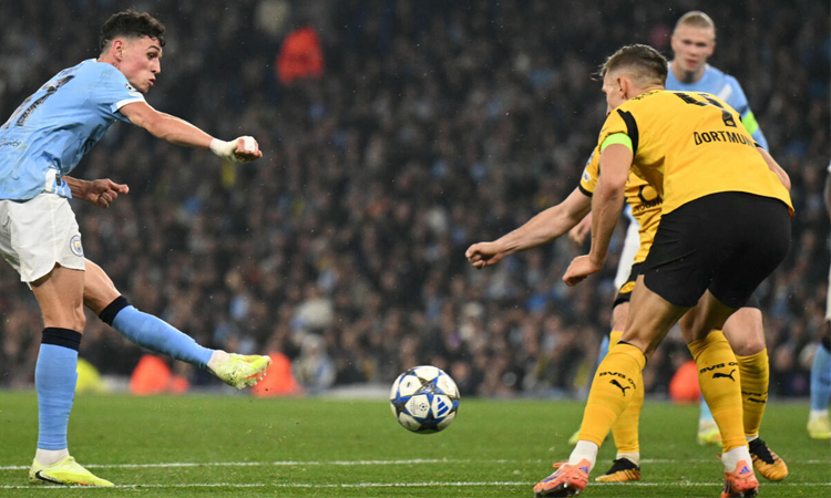 Foden hits top form as Man City thrash Dortmund