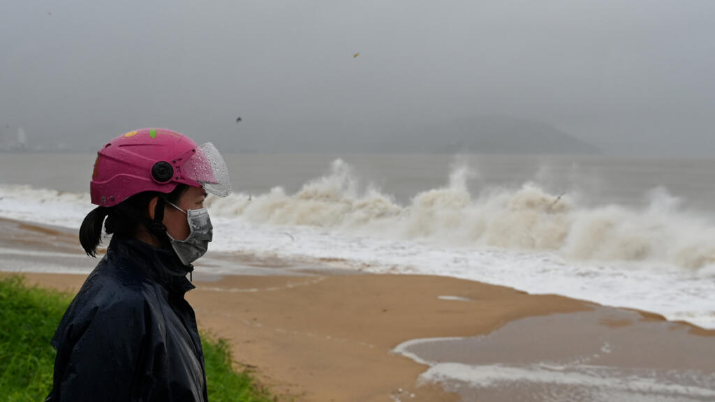 Vietnam evacuates thousands from coast ahead of Typhoon Kalmaegi