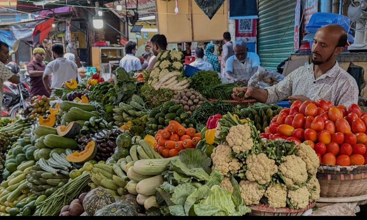 Winter veggie prices decline as supply increases in Khulna