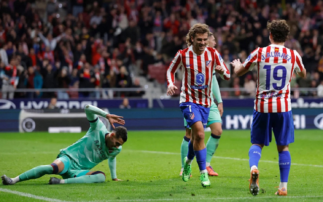 Atletico, Villarreal win to keep pressure on Liga giants
