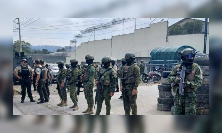 Authorities say 31 died in Ecuador prison, many asphyxiated
