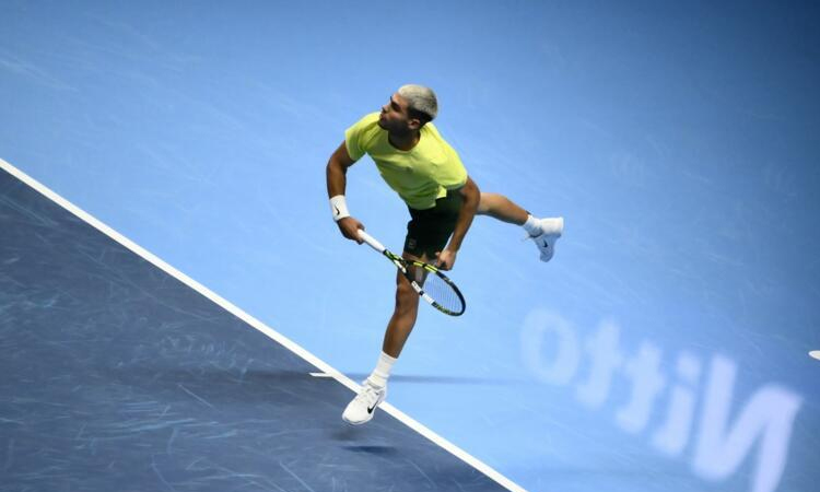 Alcaraz and Zverev make winning starts at ATP Finals