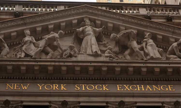 US stocks mostly lower as some tech shares drop