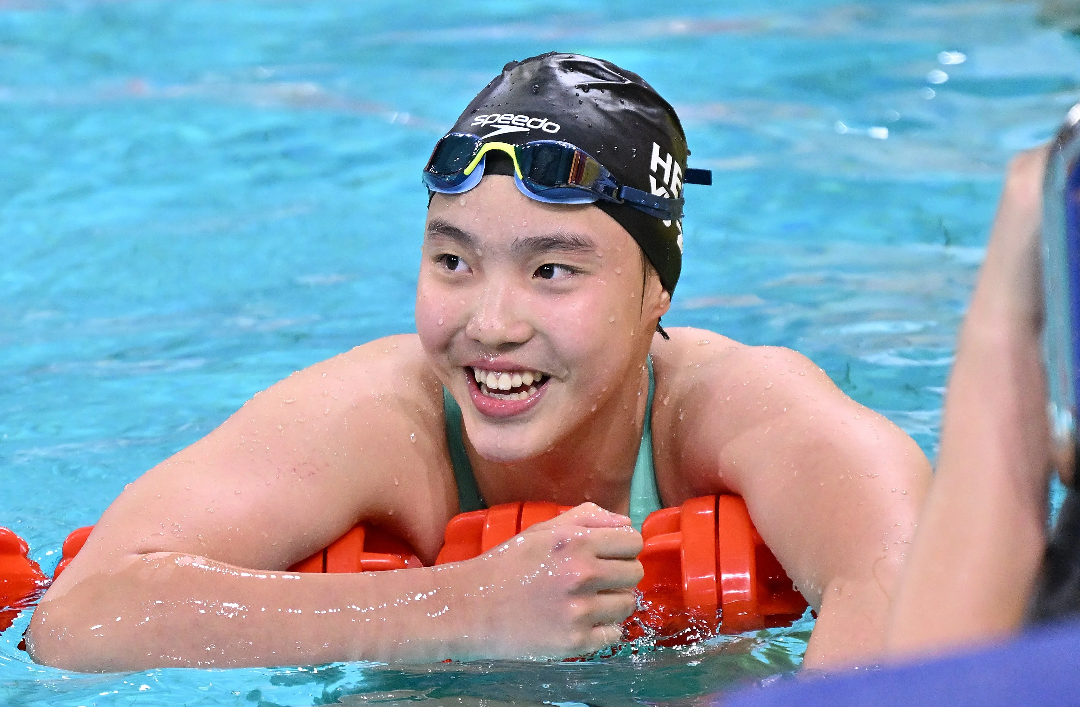 Swimming sensation Yu, 13, stuns again with Asian record