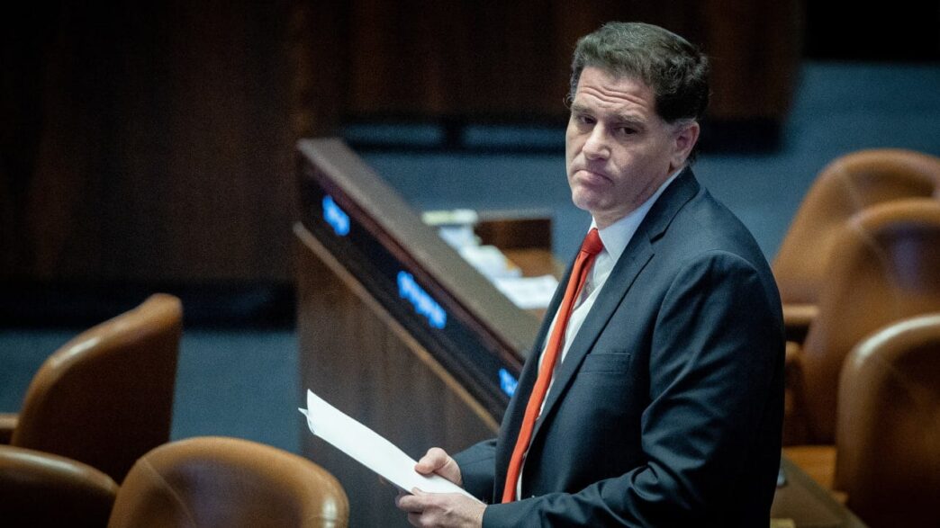 Israel negotiator Dermer resigns from ministerial post