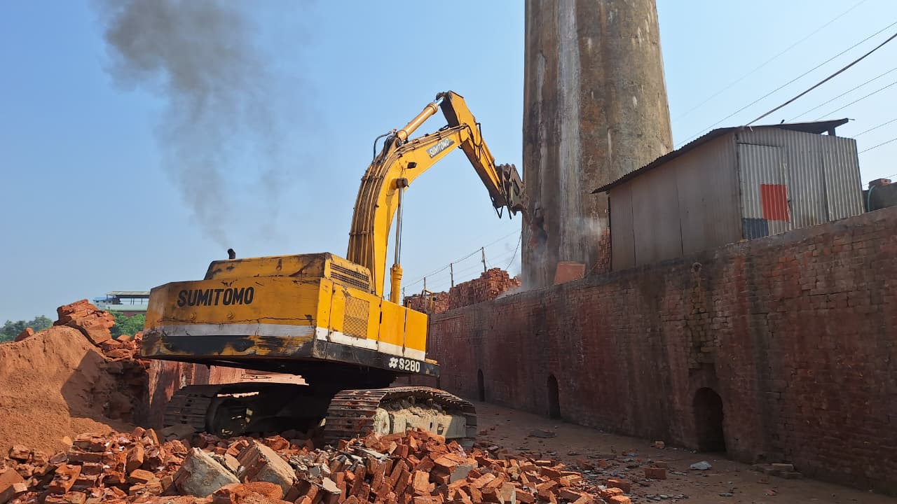 DoE shuts illegal brick kilns, fines TK 18 lakh in Savar