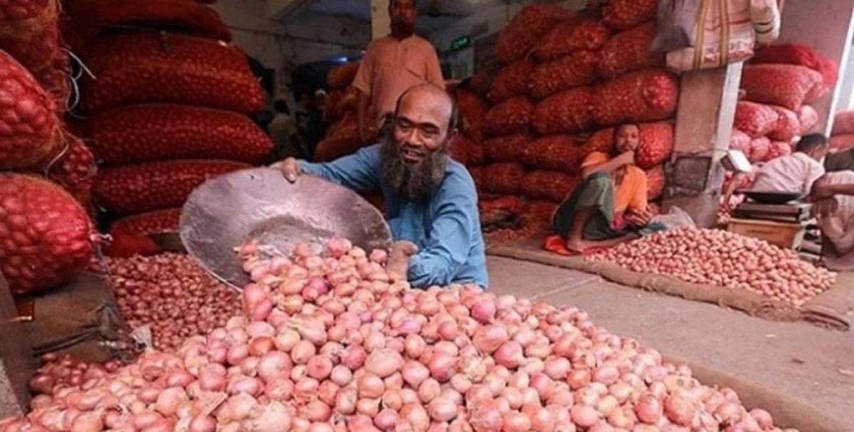 Onion prices drop in Dinajpur 