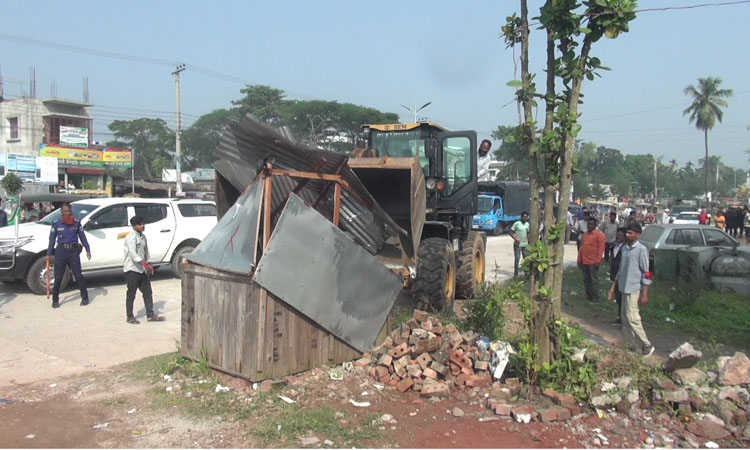 Eviction drive launched against illegal establishments in Natore