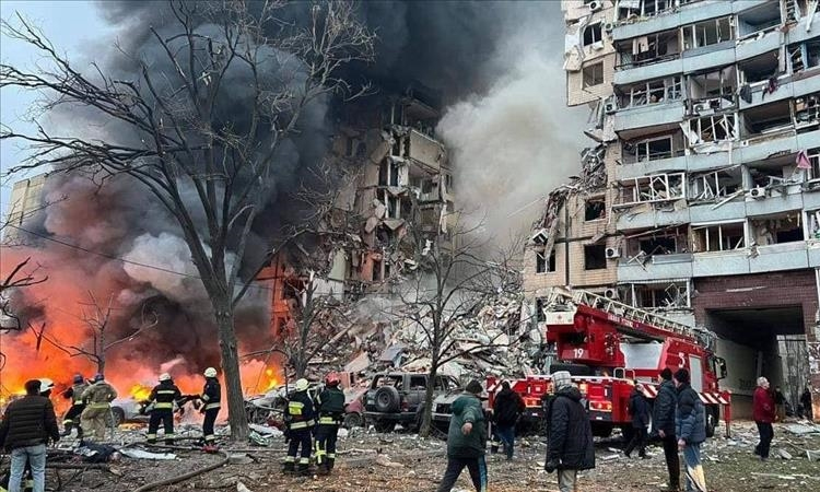 Death toll from Russian strike in eastern Ukraine rises to 3: city official