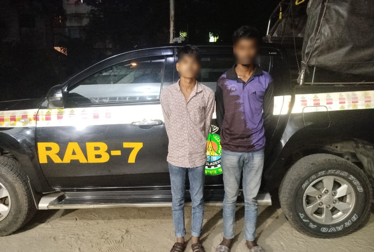 Two held with 28 kg of hemp in Feni 