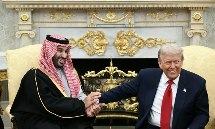 Trump says Saudi Arabia prince 'knew nothing' about journalist's murder