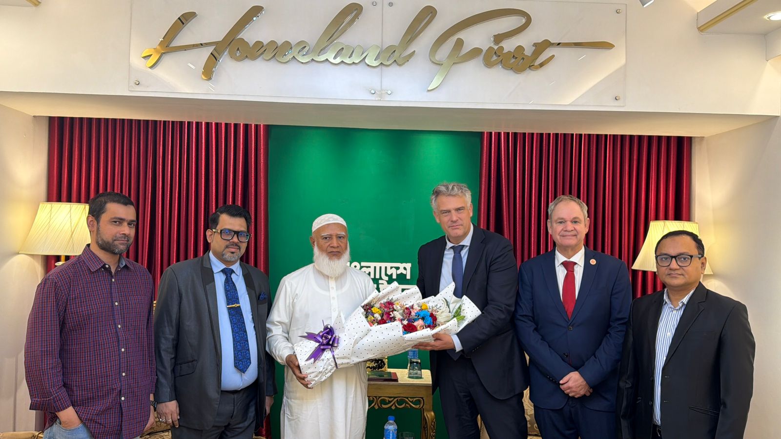 Dutch Ambassador meets Jamaat Ameer