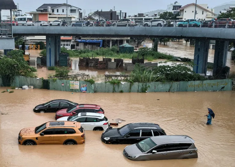 Vietnam flooding death toll rises to 16