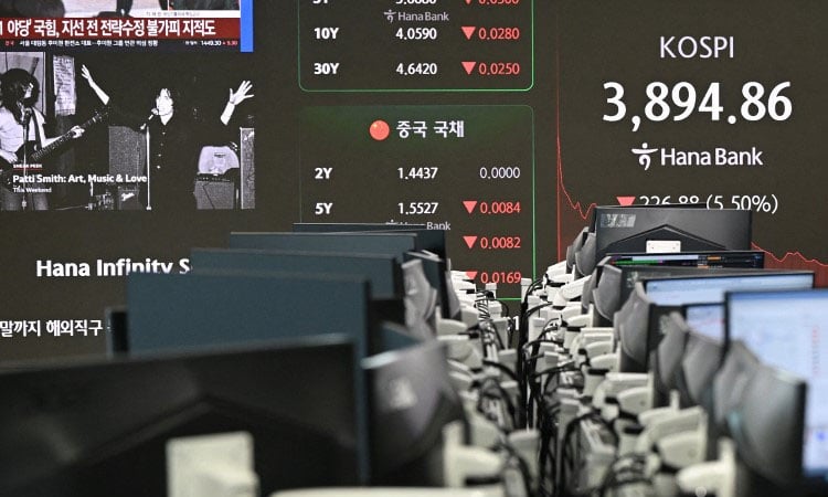 Stocks rally as bumber Nvidia report offsets Fed rate concern