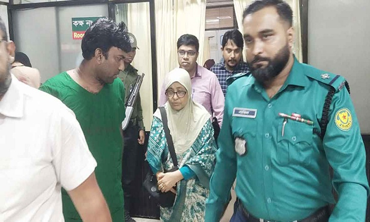 Health adviser inquiries about earthquake victims at DMCH